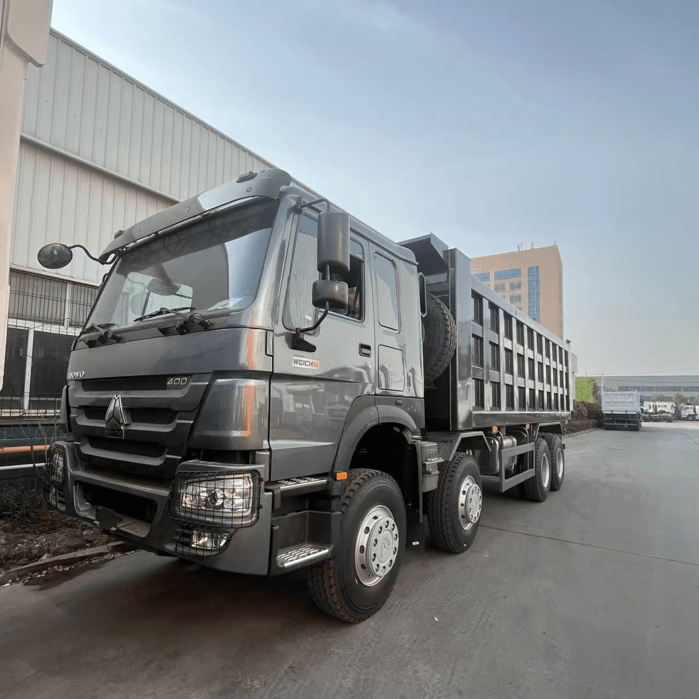 HOWO 8×4 dump truck